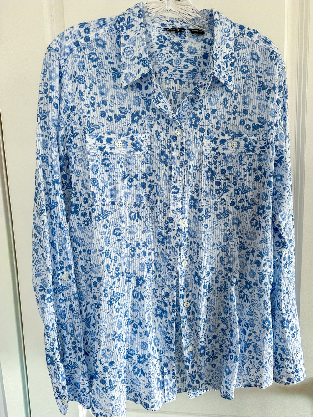 Eddie Bauer Blue Floral Women’s Shirt (NWOT)